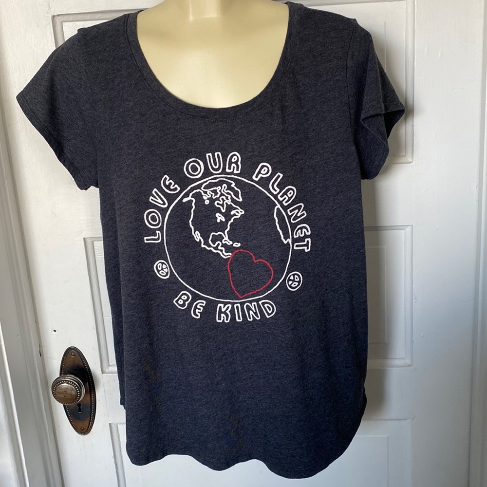 Lucky Brand Charcoal Gray Love our Planet Be kind Graphic Tee size XL